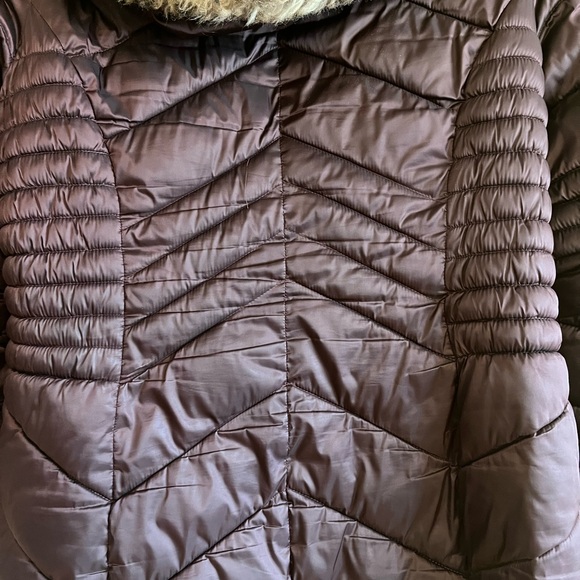 Laundry by Shelli Segal Womens 3/4 Puffer Jacket with Detachable Faux Fur Hood - Picture 9 of 11